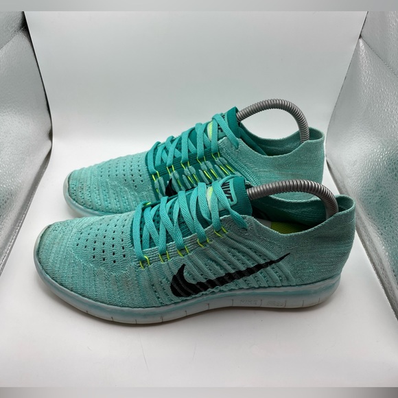 Nike Shoes - Nike Free RN Flyknit women’s green sneakers size 9.5